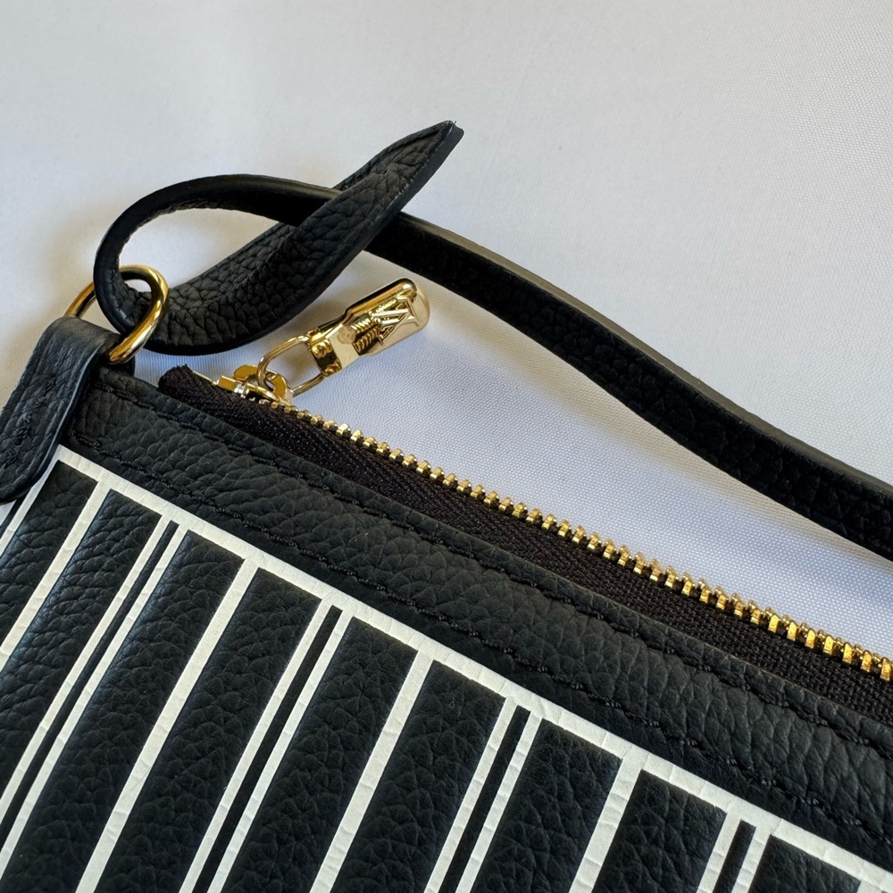 Louis Vuitton Black and White Pochette - Picture 5 of 8